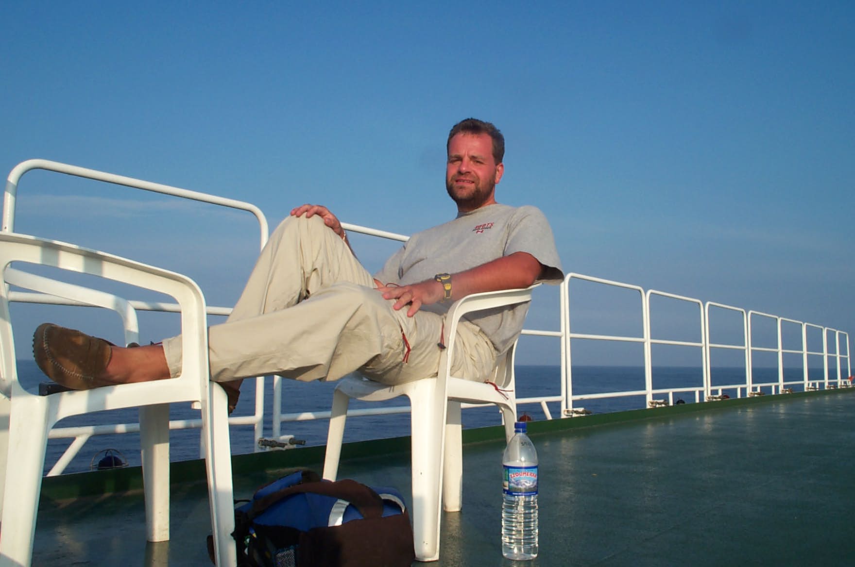 Auf dem Sonnendeck sitze ich Stunde um Stunde, und denke über die vergangenen Tage nach.