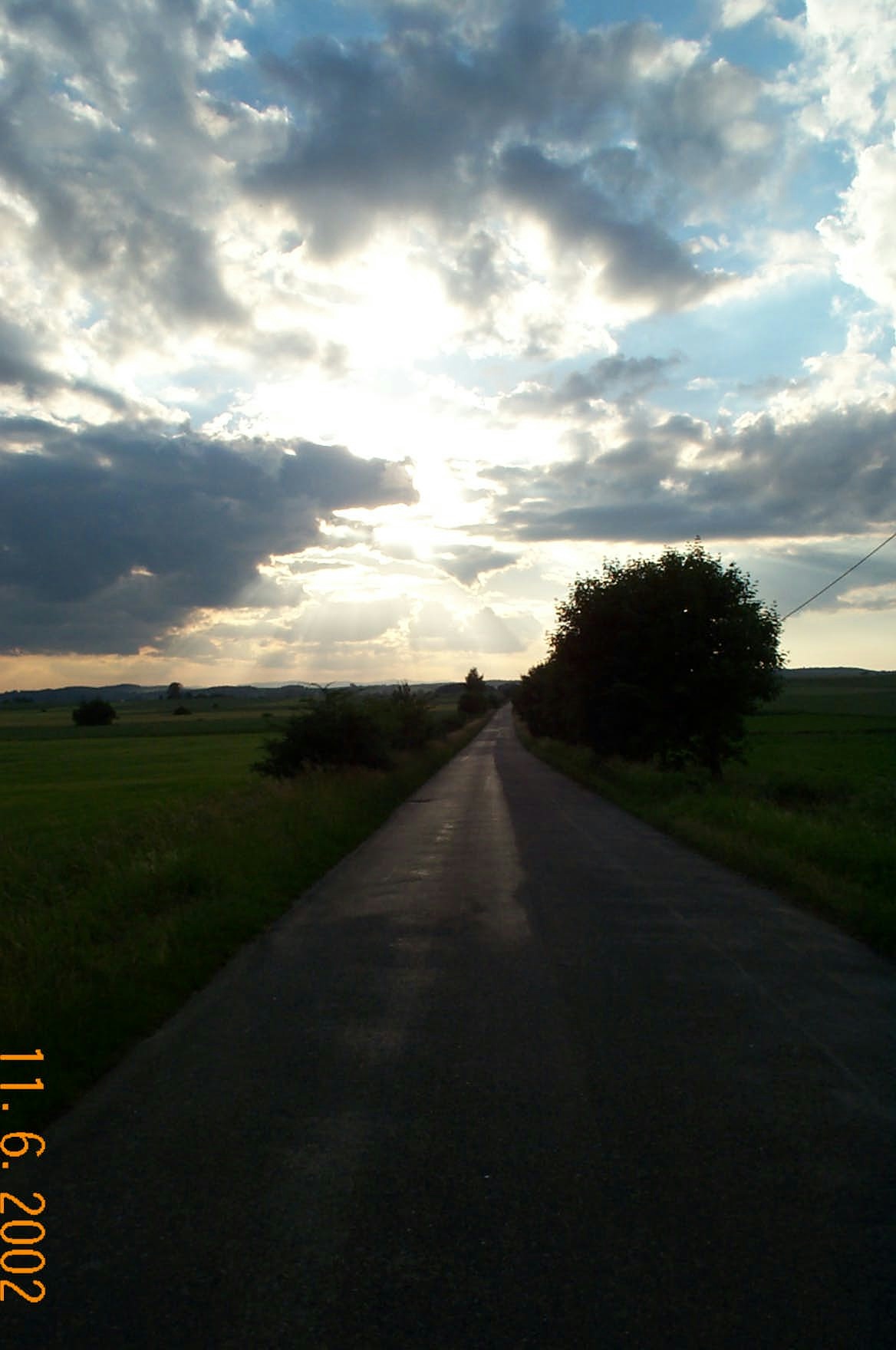 Abendstimmung, auf einer der vielen kleinen Landstraen,  unterwegs in Polen