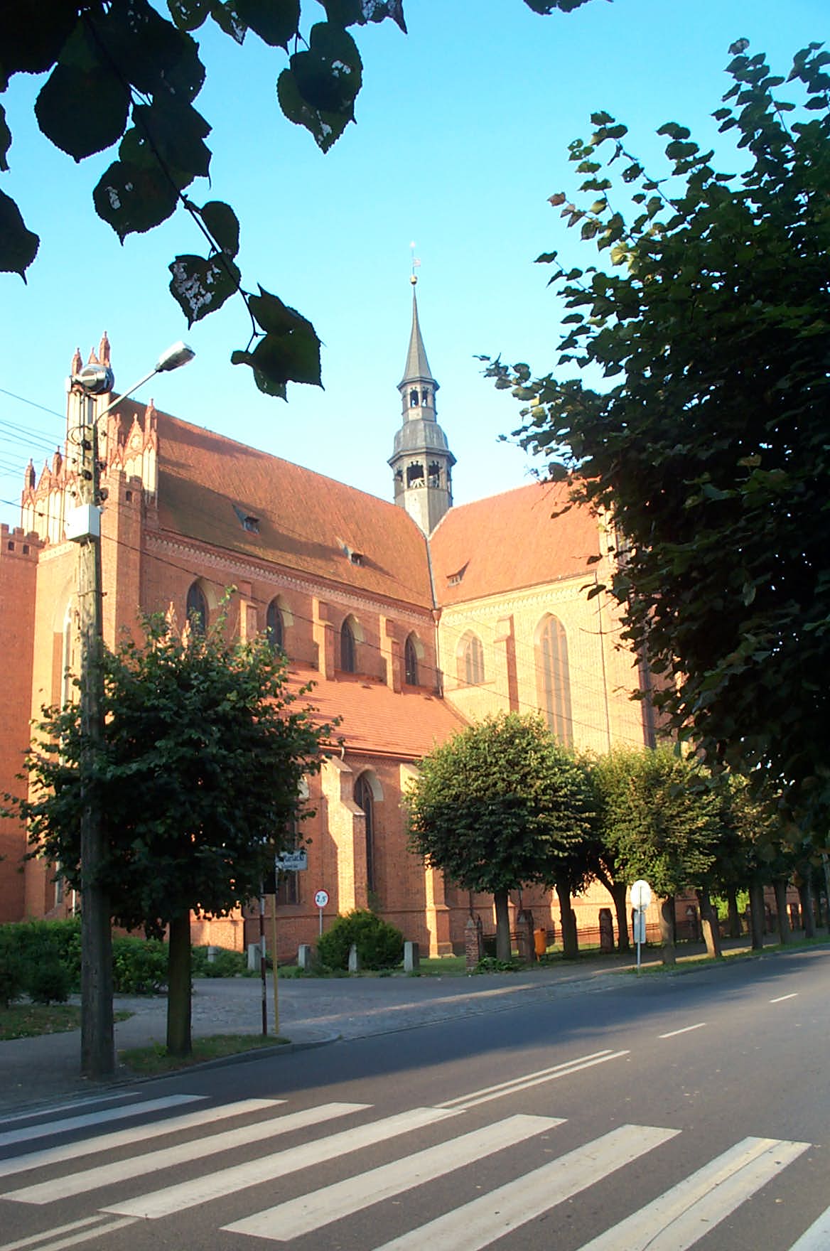 die Kathedrale von Pelplin ist gewaltig. Viel zu gro fr das eher beschauliche aber niedliche kleine Stdtchen.