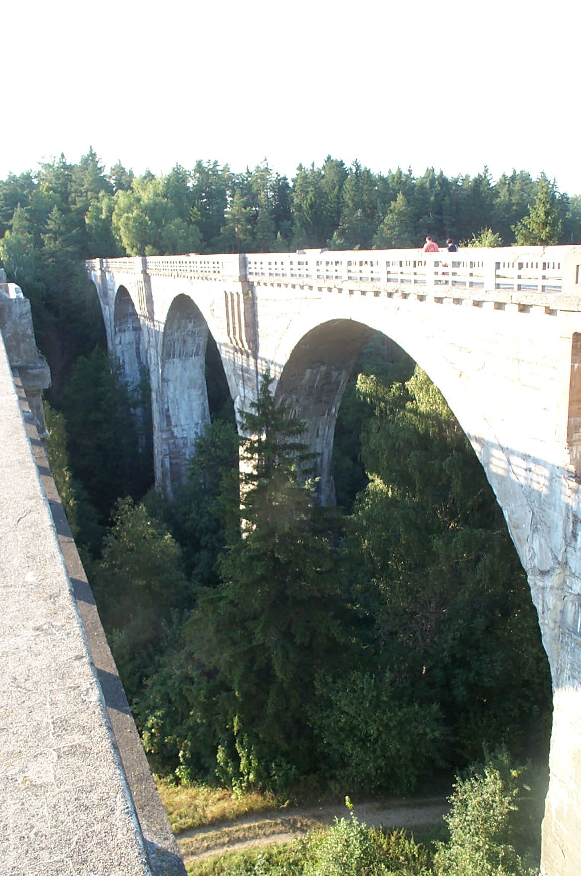 Das Viadukt von Stanziki (Staatshausen) ist eine wichtige Touristenatraktion