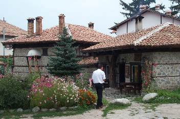 Eine der vielen Mehanas in Bansko, Wildrich