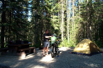 Wildrich Weltreise Zeltplatz in den Rockies BC Kanada