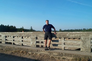 Wildrich Weltreise auf dem Viadukt von Stanziki