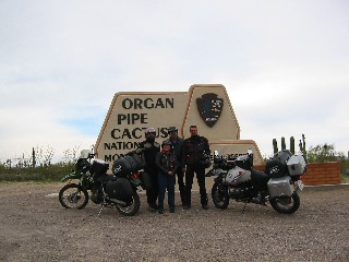 Wildrich Weltreise mit Russ und Anette im Organ Pipe Park